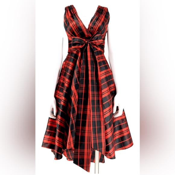 Gently worn Eva Franco dress. GORGEOUS fabric. Size 2 - Picture 9 of 11